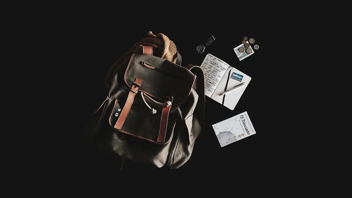 Come preparare il bagaglio a mano quando si viaggia solo con uno zaino