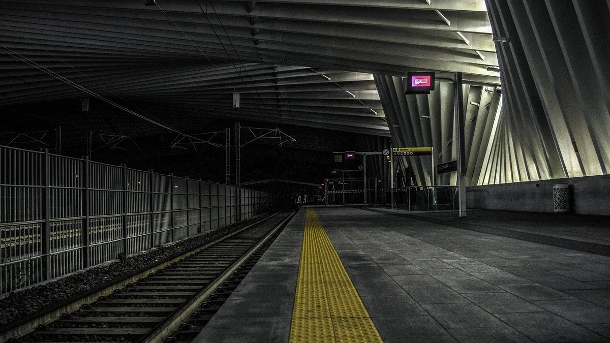 Autobus o treno con più fermate in città: come scegliere dove scendere