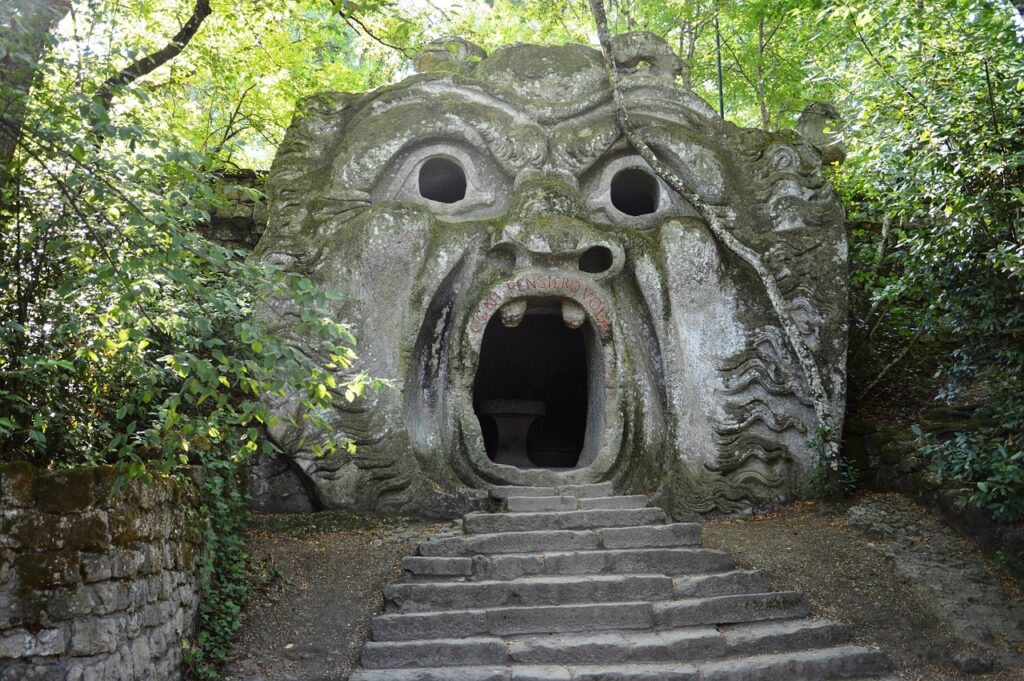 Il castello di Neuschwanstein d’Italia: scopri il borgo di Bomarzo e le sue meraviglie